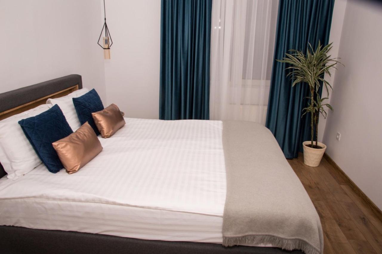 Pension Delia Gardens Тимишоара Екстериор снимка